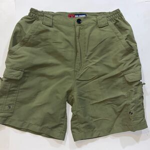 REEL LEGENDS PERFORMANCE CLOTHING GREEN SHORTS SIZE M